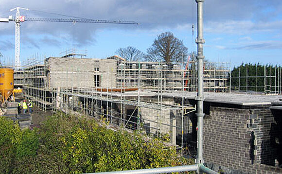 large scaffolding contractor